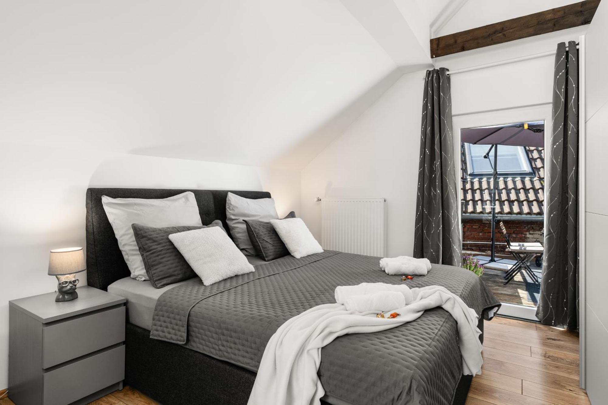 Mola Apartments-Charmante Ferienwohnung Im Herdecke Zentrum Fuer 3 Personen-Grosse Dachterrasse-Grill-Gratis Parken-Wlan Exteriör bild